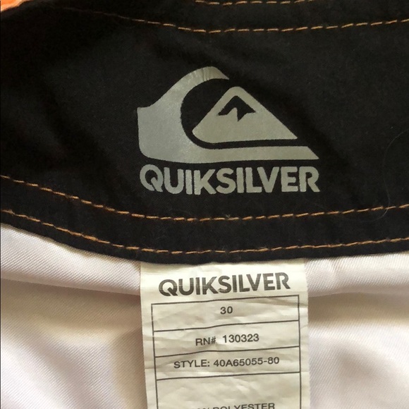 Men’s Quiksilver Boardshorts - Picture 2 of 3